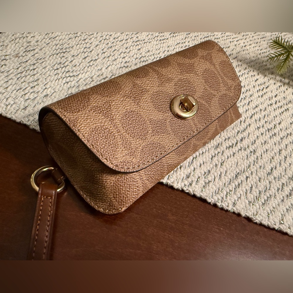 NWT! Coach glasses case with button closure and carry handle/clip. Authentic - Picture 2 of 15